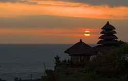 Sangeh, Mengwi and Tanah Lot Tour, Sunset at Tanah Lot