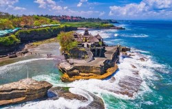 Tanah Lot Temple image, 7 Days 6 Nights Bali Tour Package, Bali Tour Packages