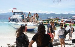  image, Transfer from Bangsal or Teluk Nare Harbour, Lombok Adventure