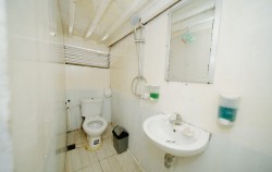 Bathroom,Komodo Open Trips,Open Trip 3D2N by Arimbi Deluxe Phinisi