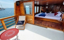Agung Rinjani Balcony,Komodo Boats Charter,Private Trip by Aimar Always Deluxe Phinisi