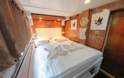 Alfathran Full Ocean Cabin,Komodo Boats Charter,Komodo Private Trip by Al Fathran Deluxe Phinisi