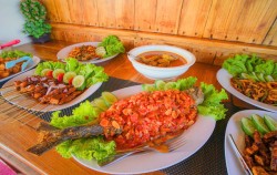 Seafood,Komodo Open Trips,Open Trip 3D2N by Arfisyana Indah Deluxe Phinisi