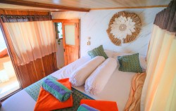 Sharing I Cabin image, Open Trip 3D2N by Arfisyana Indah Deluxe Phinisi, Komodo Open Trips
