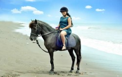 Tangtu Beach Horse Riding, Biaung Beach Horse Riding