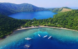 Stop at The Island image, Open Trip 4D3N Lombok to Labuan Bajo by Wanua Adventure, Komodo Open Trips