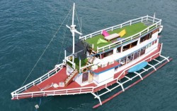 3 Island Phinisi,Komodo Boats Charter,Private Trip by 3 Island Superior Phinisi