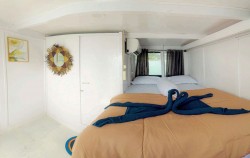Private Cabin,Komodo Open Trips,Open Trip 2D1N by Deden Putra Superior Phinisi
