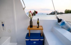 Beverages,Komodo Open Trips,Full Day Open Trip Komodo by Easy Go Akassa Speedboat