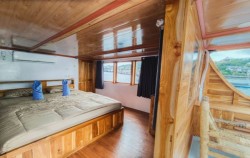 Master Cabin,Komodo Open Trips,Open Trip Weekdays by El Ashar Deluxe Phinisi