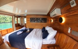 Sunset Cabin,Komodo Open Trips,Open Trip 3D2N by Em Ocean Deluxe Phinisi