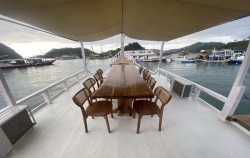 Gajah Putih Dining Area,Komodo Open Trips,Open Trip 3D2N by Gajah Putih Deluxe Phinisi