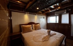 Rinjani Room,Komodo Open Trips,Open Trip 4D3N Lombok - Labuan Bajo by Alfathran III Phinisi