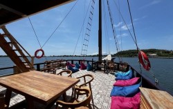 Bean Bag,Komodo Open Trips,Open Trip 5D4N Labuan Bajo - Lombok by Alfathran III Phinisi