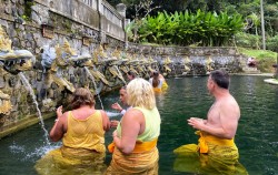 Batudungkun Temple,Bali Wellness Retreats,Sacred Cleansing, Vibrational Healing & Ancient Insight 