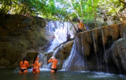 Moyo Waterfall image, Open Trip 4D3N Labuan Bajo to Lombok by Wanua Adventure, Komodo Open Trips