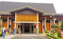 Lampung Museum,Sumatra Adventure,Krakatau Island Tour 3 Days 2 Nights