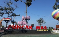 Puncak Mas Lampung,Sumatra Adventure,Krakatau Island Tour 3 Days 2 Nights