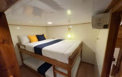 Athena Cabin,Komodo Open Trips,Open Trip 3D2N by Raja Bintang Deluxe Phinisi