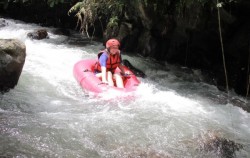 Padawareg River Tubing, Bali River Tubing, River Tubing Fun