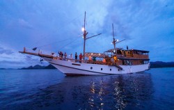 Sumba Ocean Luxury Phinisi, Sumba Ocean