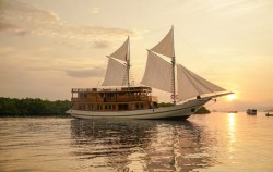 Phinisi Boat,Komodo Open Trips,Open Trip 3D2N by Sundari Voyages Luxury Phinisi