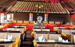 Bali Madu Sari Restaurant, Bali restaurants, Table Setup