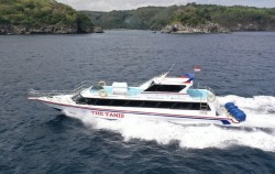Tanis Fast Cruise, Lembongan Fast boats, Tanis Fast Cruise