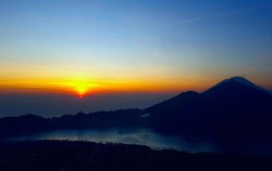 Trekking to Mt.batur,Bali 2 Combined Tours,Trekking and Natural Hot Spring Pool