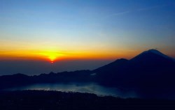 Trekking and Natural Hot Spring Pool, Trekking to Mt.batur