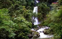 Bali Breeze Cycling Tour, Tegunungan waterfall