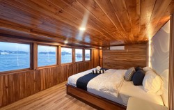 Atlantic,Komodo Open Trips,Open Trip Weekdays by Vhale Deluxe Phinisi