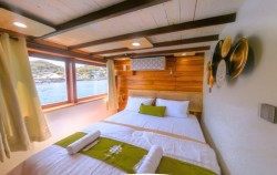 Deluxe Cabin image, Open Trip Komodo 3D2N by Yumana Luxury Phinisi, Komodo Open Trips