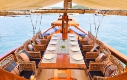 Dining Area,Komodo Open Trips,Komodo Private Trips by Abizar Liveaboard