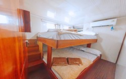 Share Cabin,Komodo Open Trips,Open Trip Labuan Bajo 3D2N by Almadira Superior Phinisi