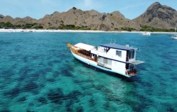 Komodo Open Trip 3D2N by Amalfi Luxury Phinisi, Amalfi Boat