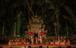 Balinese Dance by Arma Museum, Balinese Show, Legong Dance