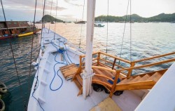 Front Deck image, Open Trip Komodo 3D2N by Balaraja Superior Phinisi, Komodo Open Trips