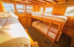 Sharing Cabin 2,Komodo Boats Charter,Balaraja Superior Phinisi