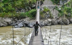 Baliem Valley Trekking 6 Days 5 Nights, Papua Adventure, Baliem River Suspension Bridge