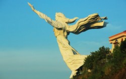 Blessing Yesus Monument image, Manado Tour 5 Days & 4 Nights Package, Manado Explore