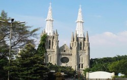 Cathedral Church image, Jakarta Discovery Tour, Jakarta Tour