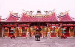 Chinese Temple image, Leuser National Park Trekking 5 Days 4 Nights, Sumatra Adventure