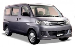 Daihatsu Luxio image, Jakarta Car Charter, Jakarta Tour