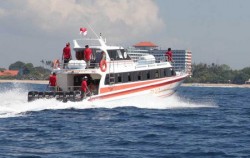 Dcamel Fast Ferry image, Dcamel Fast Ferry, Lembongan Fast boats