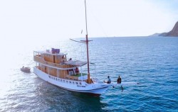 Boat,Komodo Open Trips,Open Trips 3 Days 2 Nights by Diara La Oceano Phinisi