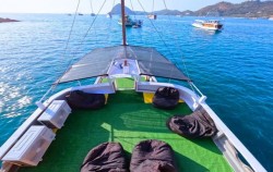 Sundeck image, Open Trips 3 Days 2 Nights by Diara La Oceano Phinisi, Komodo Open Trips