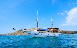 Boat,Komodo Boats Charter,Dream Ocean Luxury Phinisi