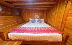 Deluxe Cabin image, Dream Ocean Luxury Phinisi, Komodo Boats Charter