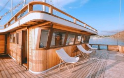 Sun Deck image, Komodo 3D2N by Elbark Luxury Phinisi, Komodo Open Trips